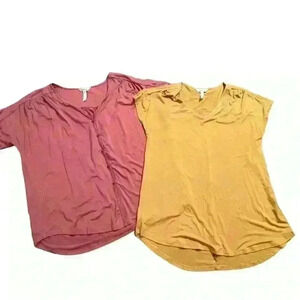 Lot of 2 Matilda Jane Women’s Tops Size Small and Medium Comfy Stretchy Casual